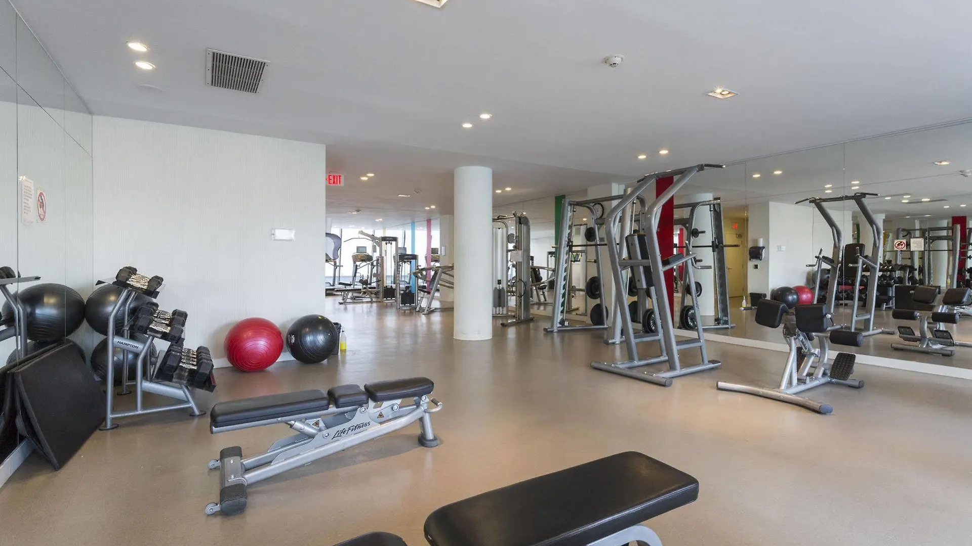 Appartamento Luxury On Bay St. Toronto Canada